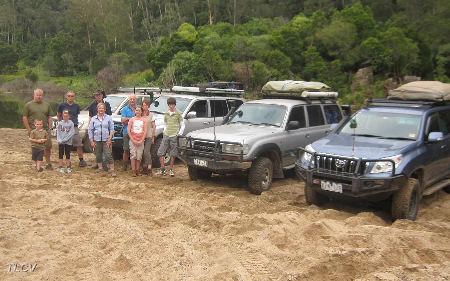 06-Posing for a group photo at Jacksons Crossing campsite.JPG